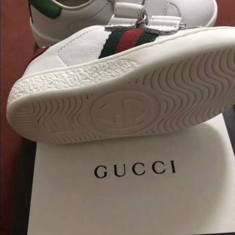 Gucci baby white leather shoessize21 100% auténtic